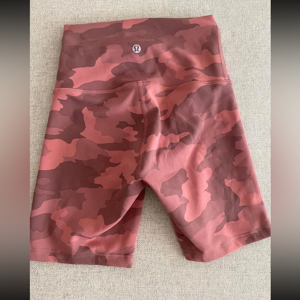 LULULEMON Wunder Train Shorts